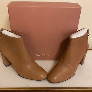 VIA SPIGA Ankle Bootie. NWT.